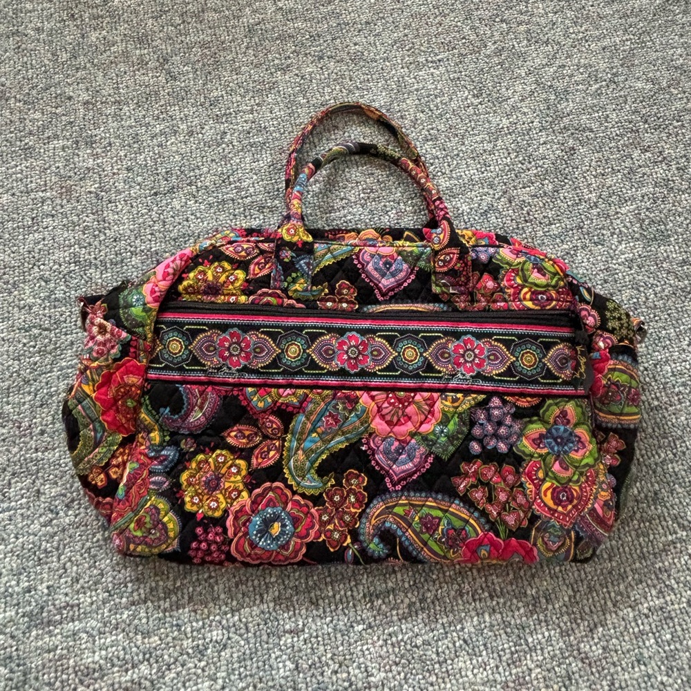 💐 Vera Bradley Duffel Bag Quilted Retired Pattern Collectors